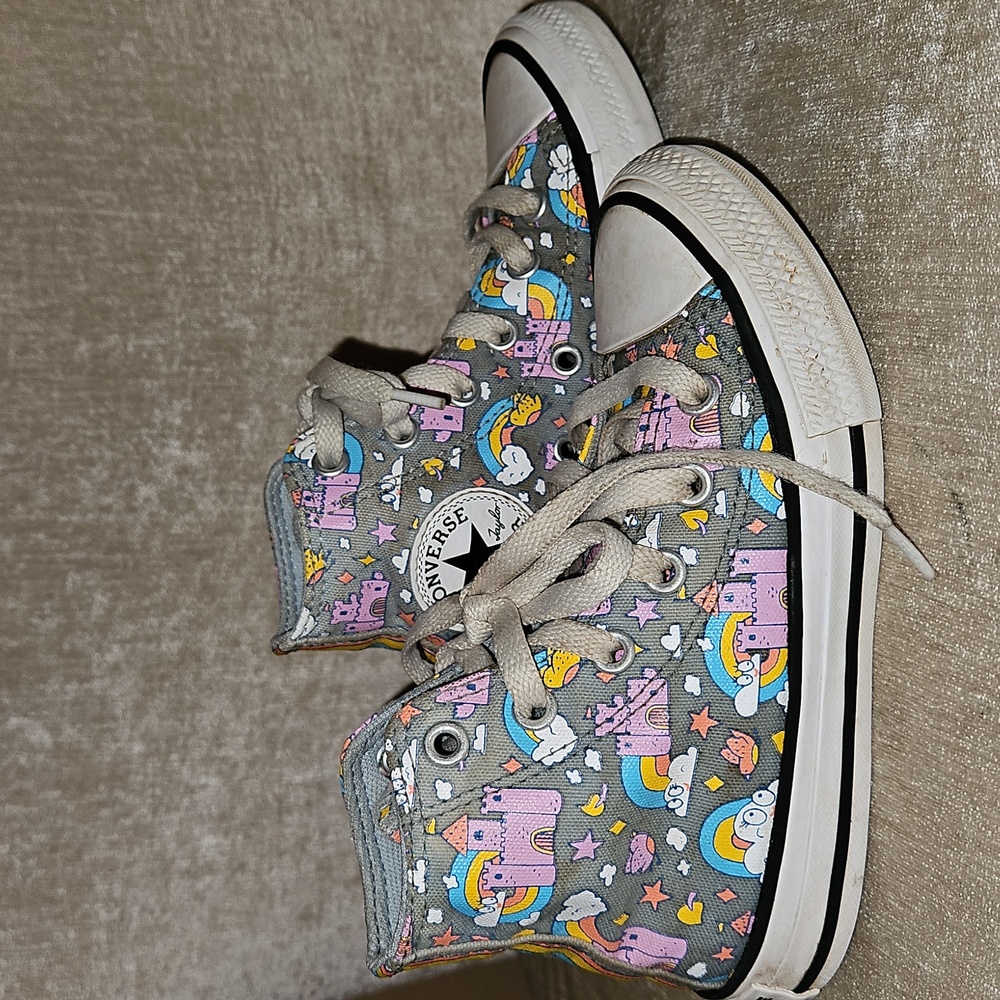 Converse Kids Chuck Taylors Size 11 Kids